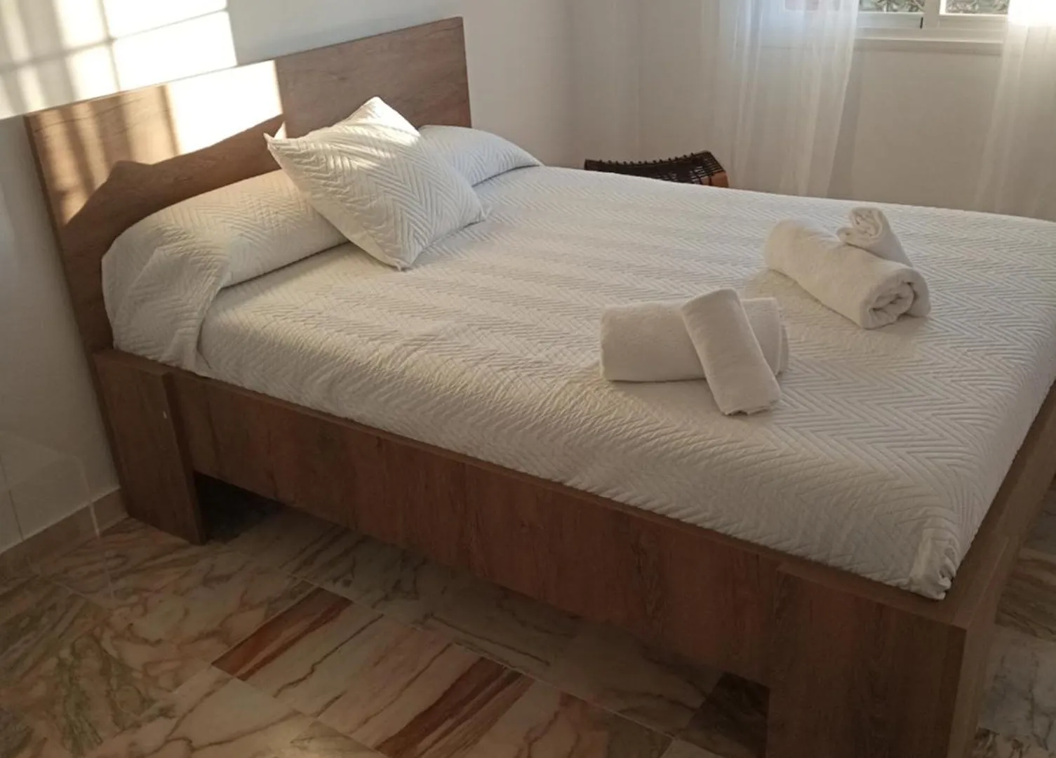 Sevilla Brisas Vip Valencina De La Concepcion 0*, 세비야 스페인
